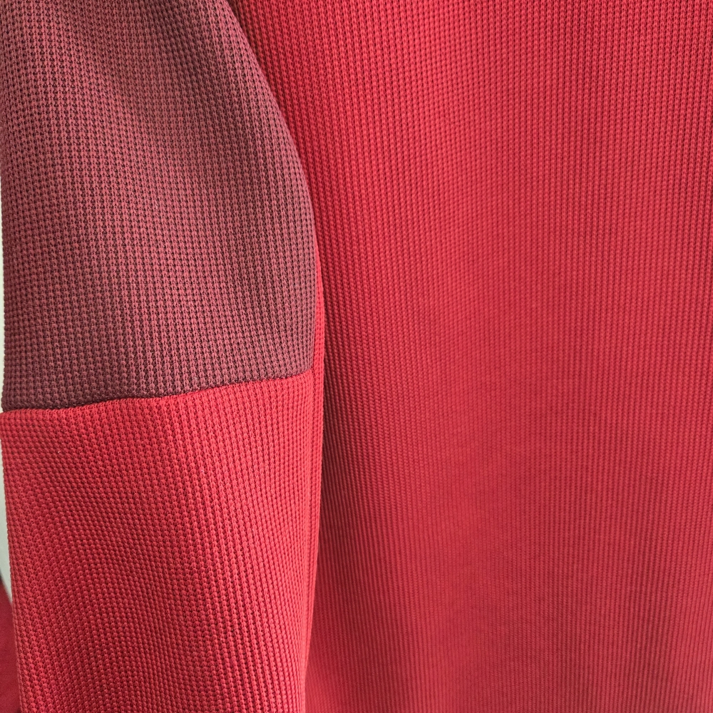 Izod Men's Red Zip Up Sweater - Picture 9 of 13